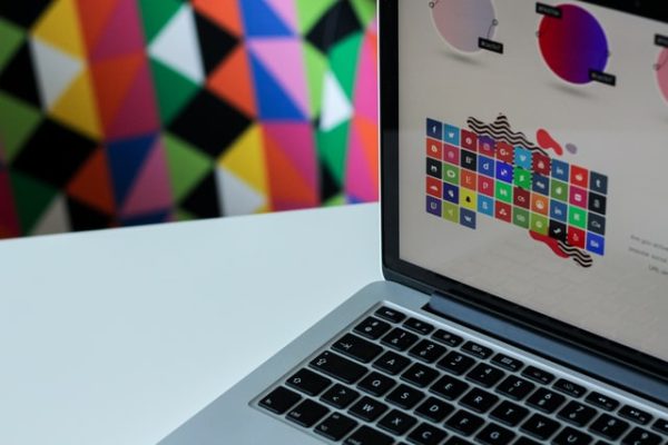 Le Blog Web, Communication et Marketing | Pourquoi les balises titre sont-elles si importantes pour le référencement ?