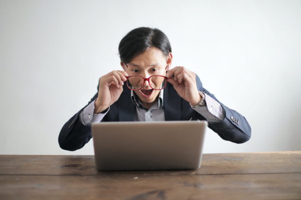 Le Blog Web, Communication et Marketing | Comment identifier et corriger un bug WordPress sur votre site