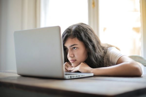 Le Blog Web, Communication et Marketing | Qu'est-ce que la méta-description et pourquoi est-elle cruciale pour le référencement ?